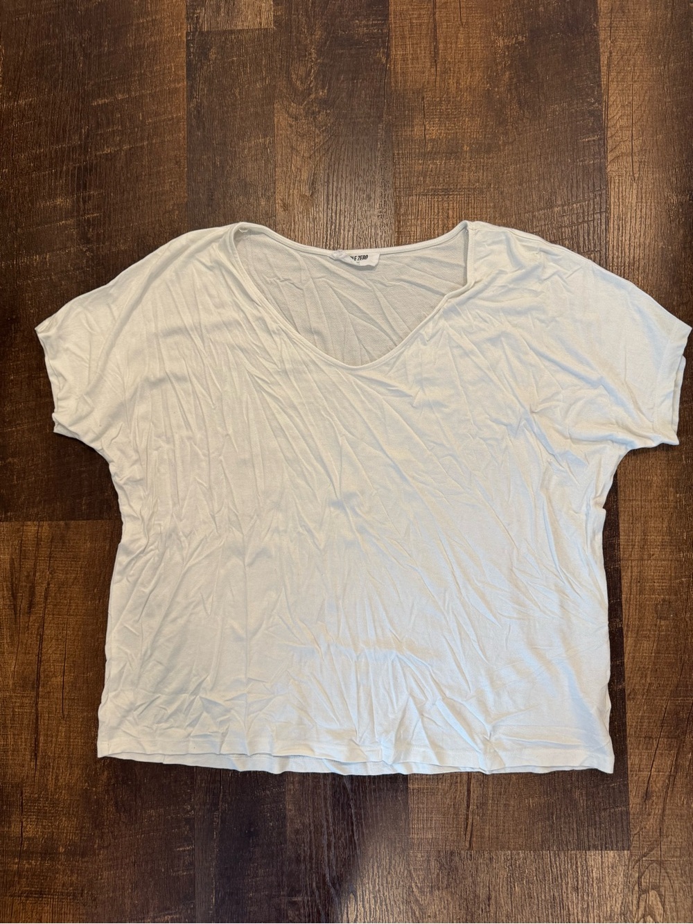 Double Zero Lightweight White V-Neck Short Sleeve Tee